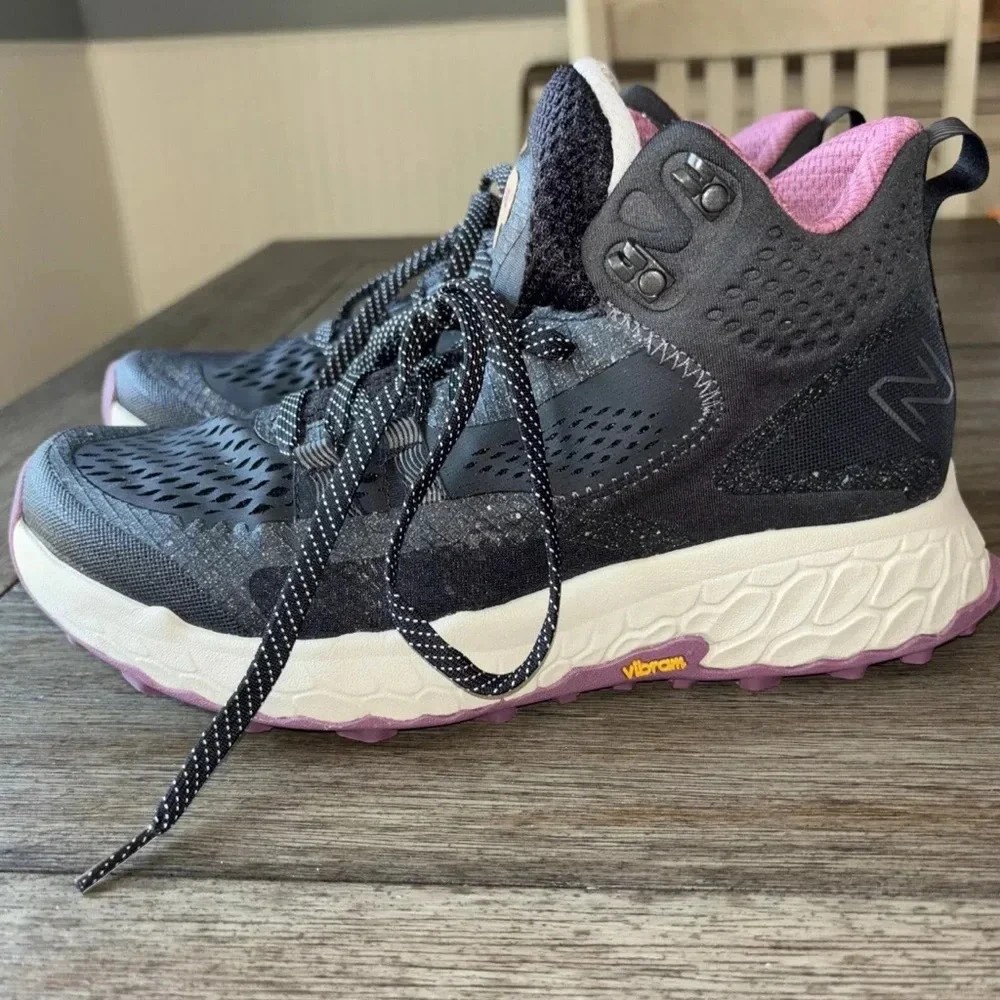 New Balance Women's Size US 9 Fresh Foam x Hierro HT - Picture 9 of 12